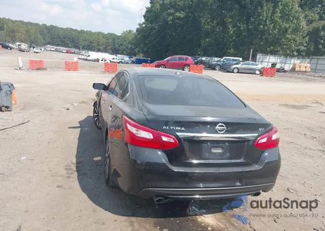 2017 Nissan Altima 2.5 Sv z USA, uszkodzony, nr VIN 1N4AL3AP1HC220448